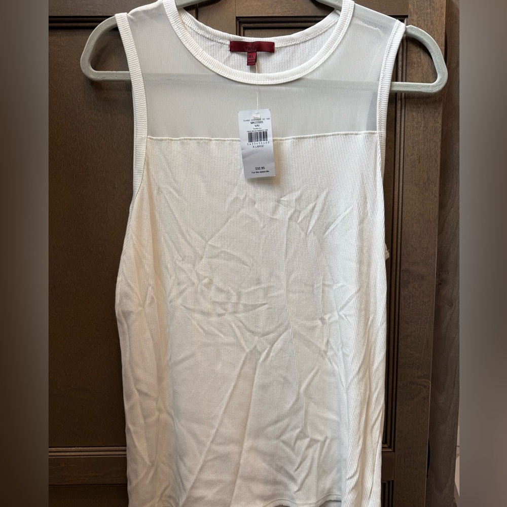 White Sleeveless fitted Top xl
